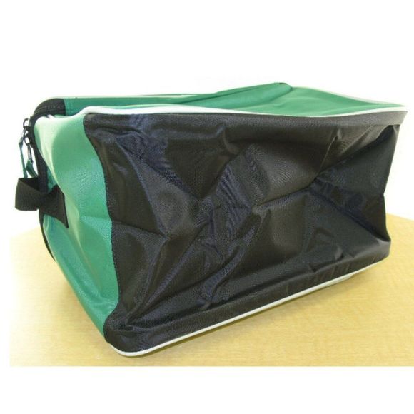 New 12 Pack Cooler and 2 Beach Towels - Picture 4 of 4